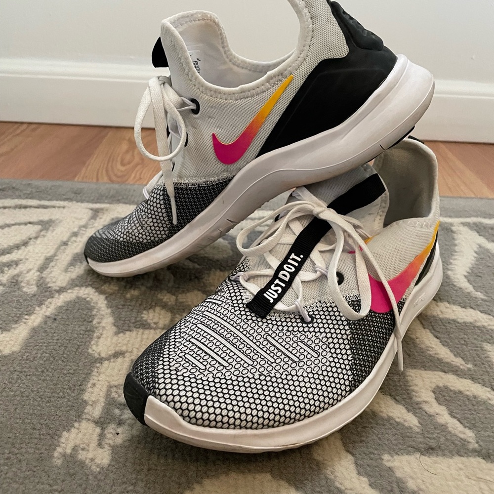 Nike Women’s White Black Pink Yellow Gradient Sneakers